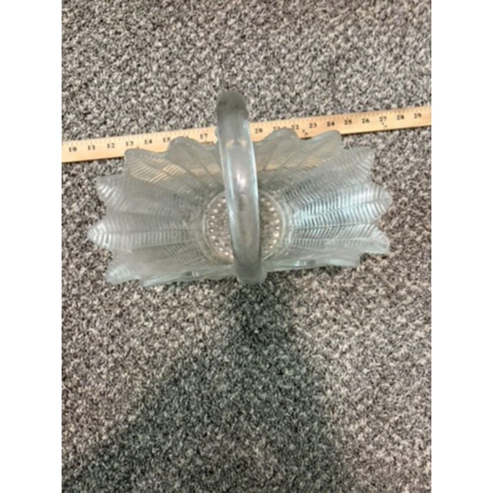 vtg LE smith clear glass feather pattern basket with handle